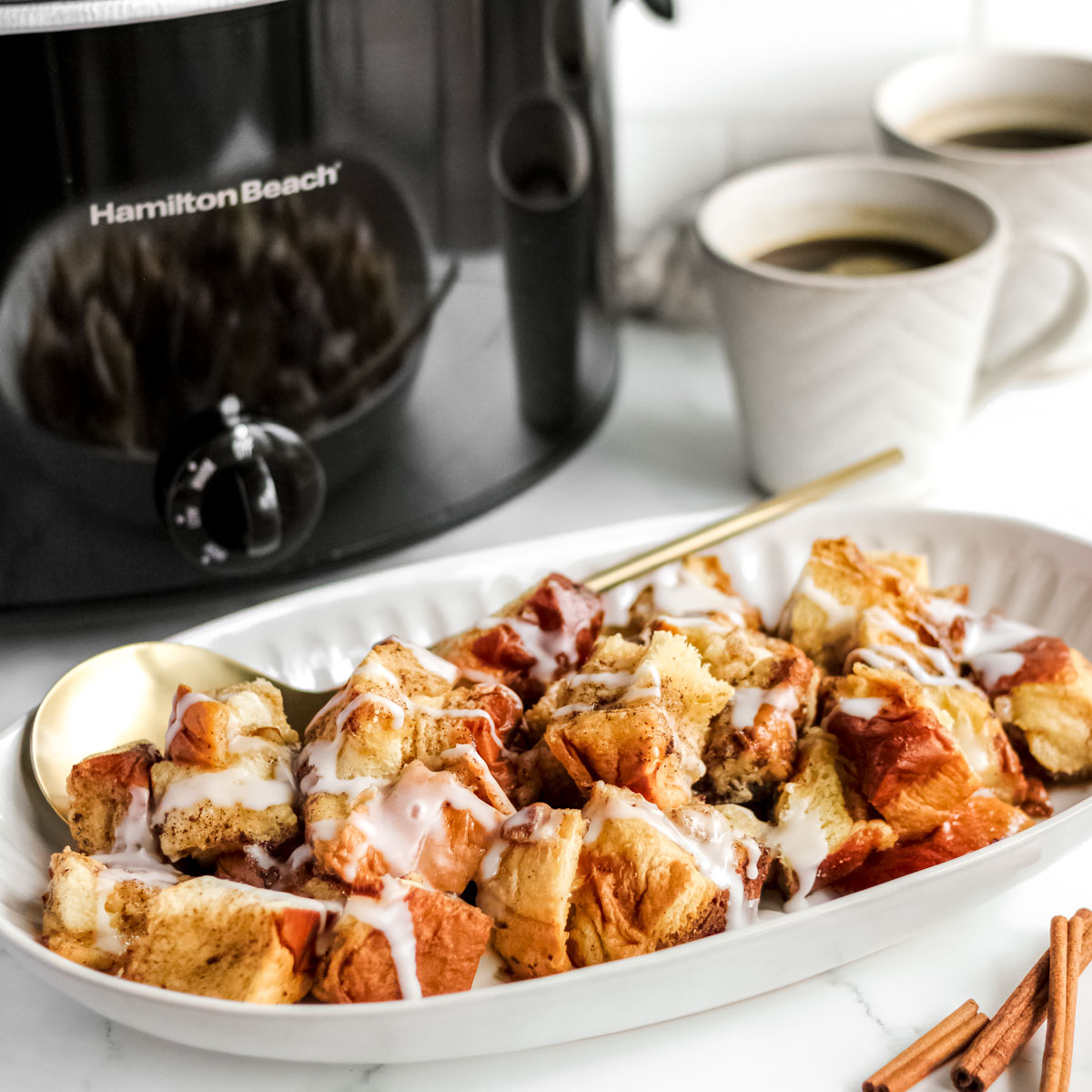 Slow Cooker Cinnamon Bread Pudding